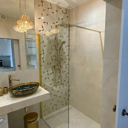 Srodmiescie Walowa *