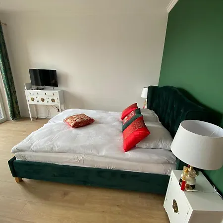 Srodmiescie Walowa Appartement